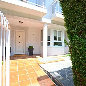 https://friendly-rentals-villa-berio.basquecountryhotels.org